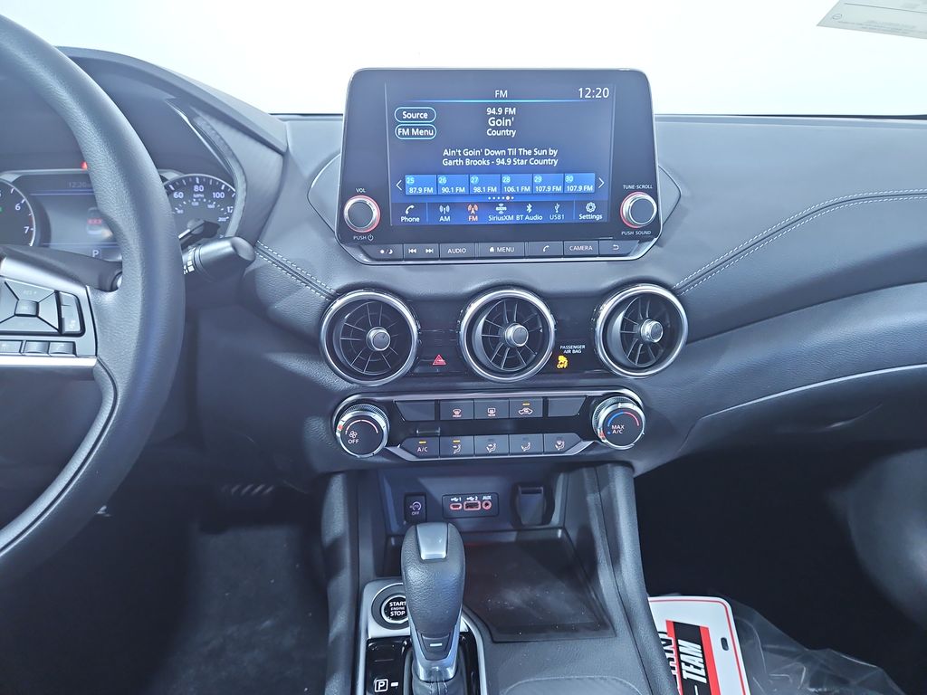2025 Nissan Sentra SV photo 16