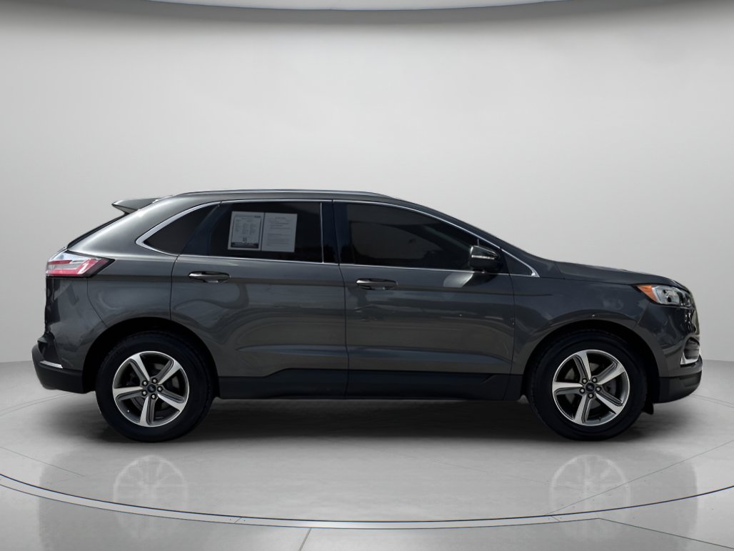 2020 Ford Edge SEL Sport photo 2