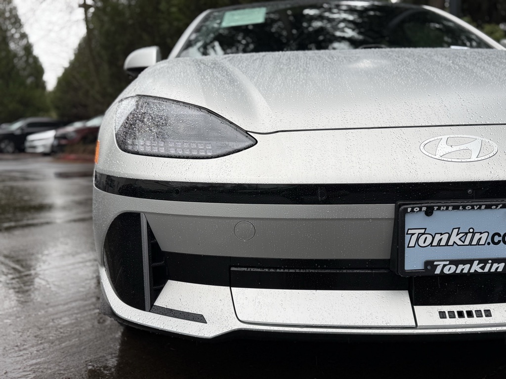 2023 Hyundai Ioniq 6 Limited photo 3