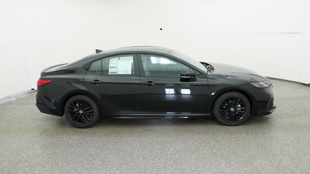 2025 Toyota Camry SE photo 25