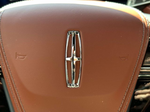 2025 Lincoln Aviator Reserve photo 16