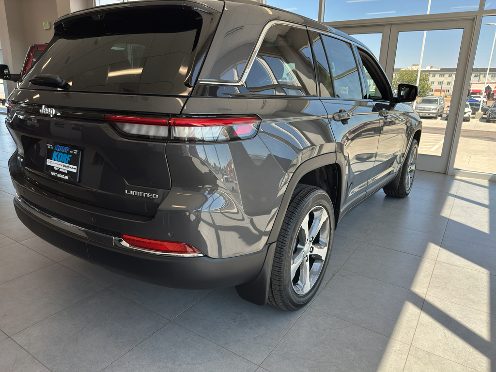 2025 Jeep Grand Cherokee Limited photo 4