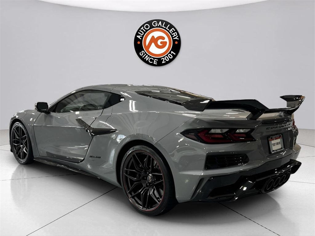 2025 Chevrolet Corvette Z06 3LZ photo 5