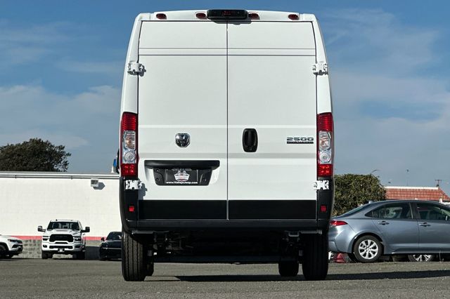 2026 Ram ProMaster 2500 photo 2