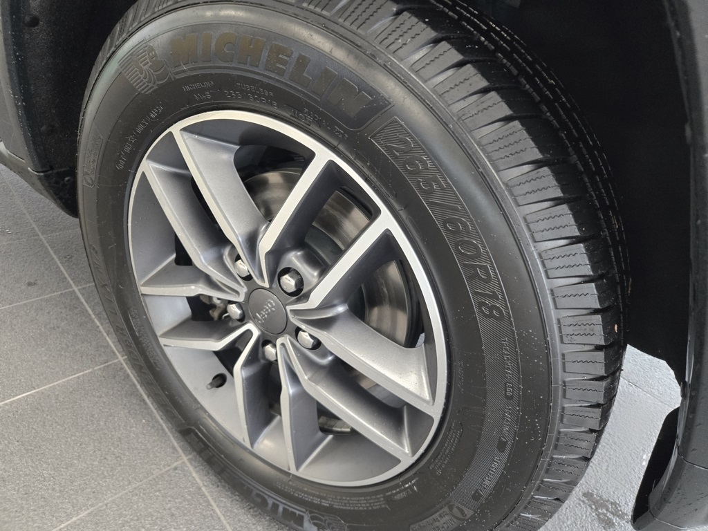2020 Jeep Grand Cherokee Limited photo 8