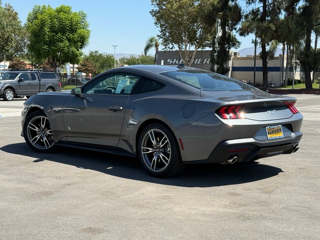 2025 Ford Mustang EcoBoost photo 4