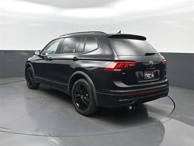 2022 Volkswagen Tiguan SE R-Line Black photo 2