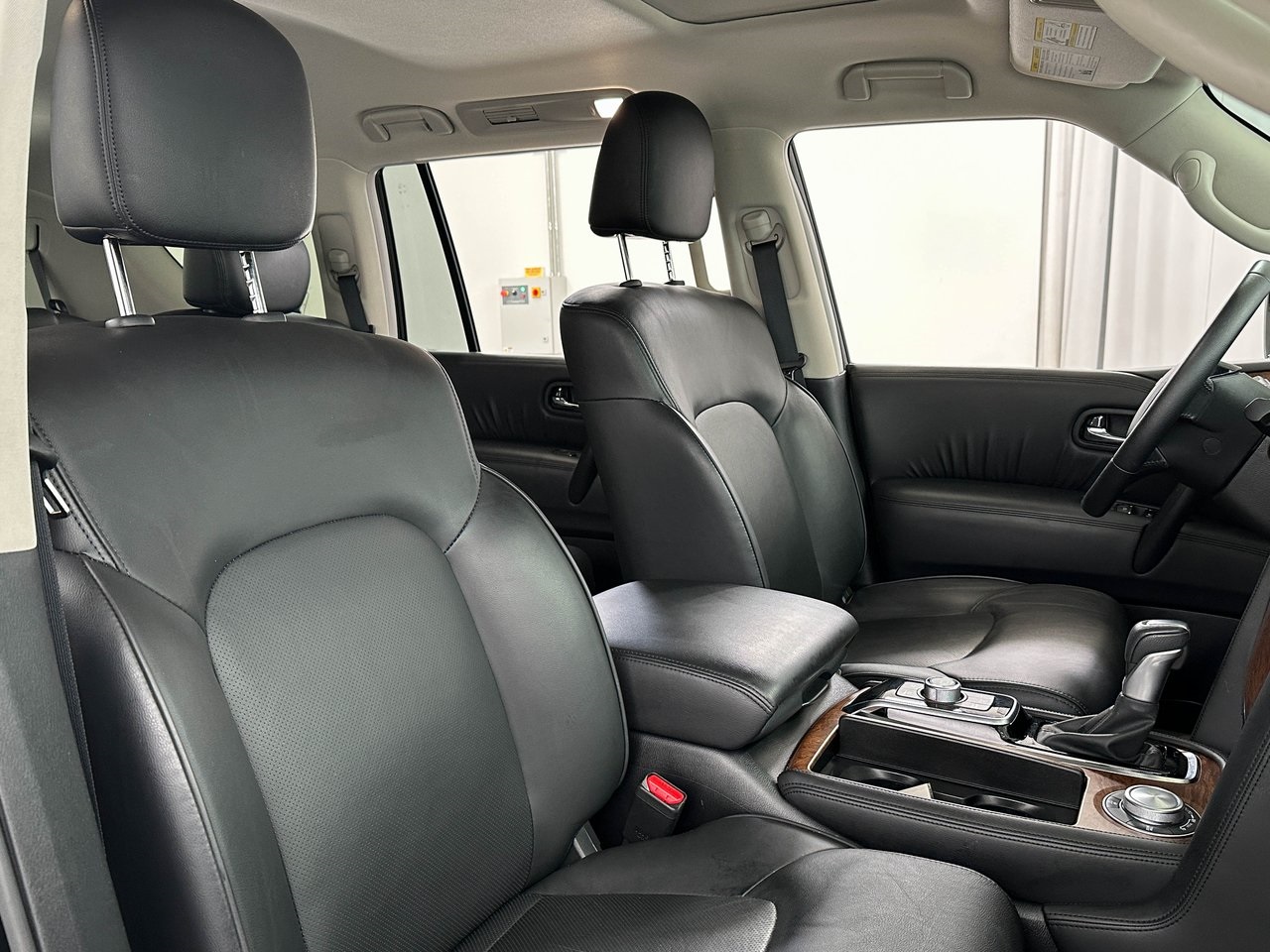 2024 Nissan Armada SL photo 24