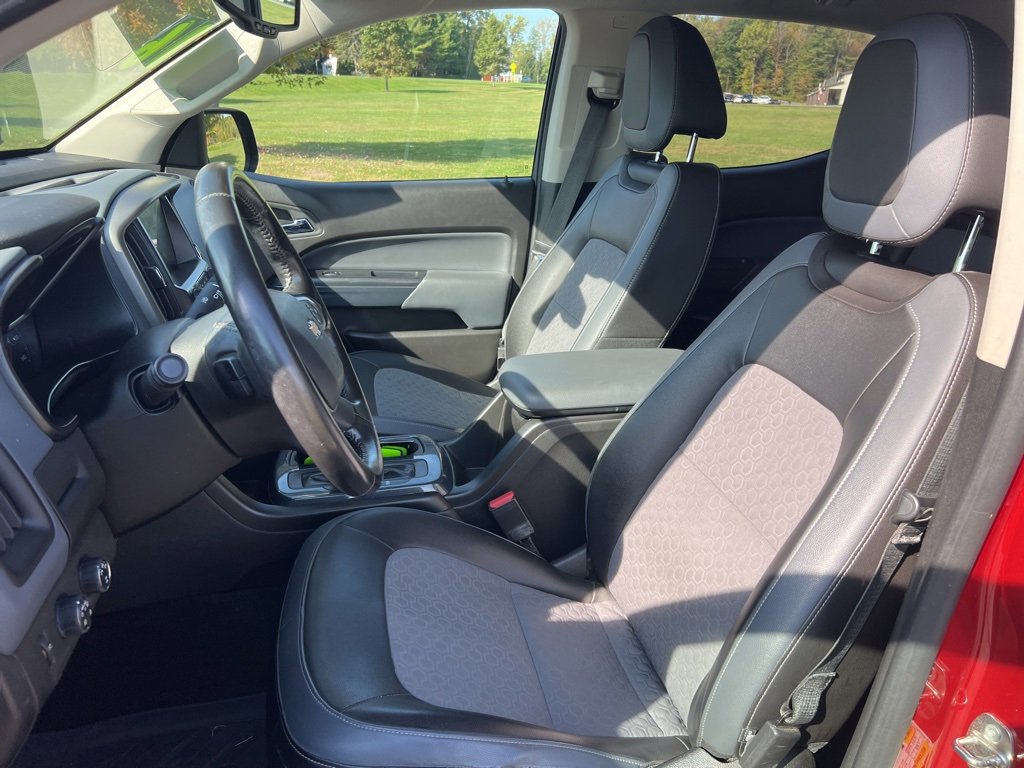 2016 Chevrolet Colorado Z71 photo 9