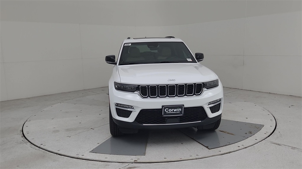 2025 Jeep Grand Cherokee Limited photo 4