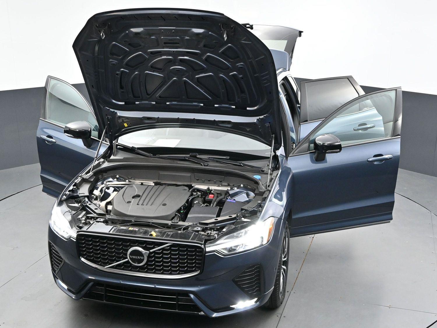 2024 Volvo XC60 Plus photo 38