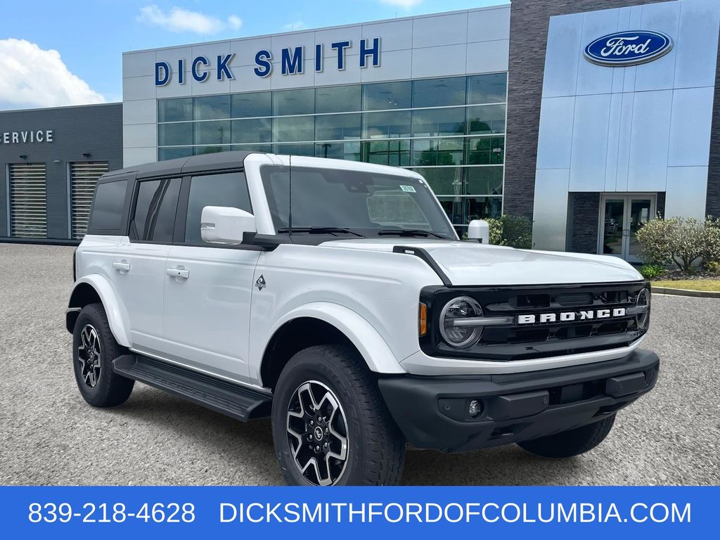 2025 Ford Bronco 4-Door Outer Banks's photo