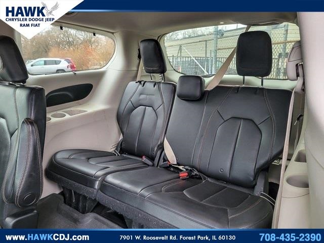 2018 CHRYSLER PACIFICA - Image 11