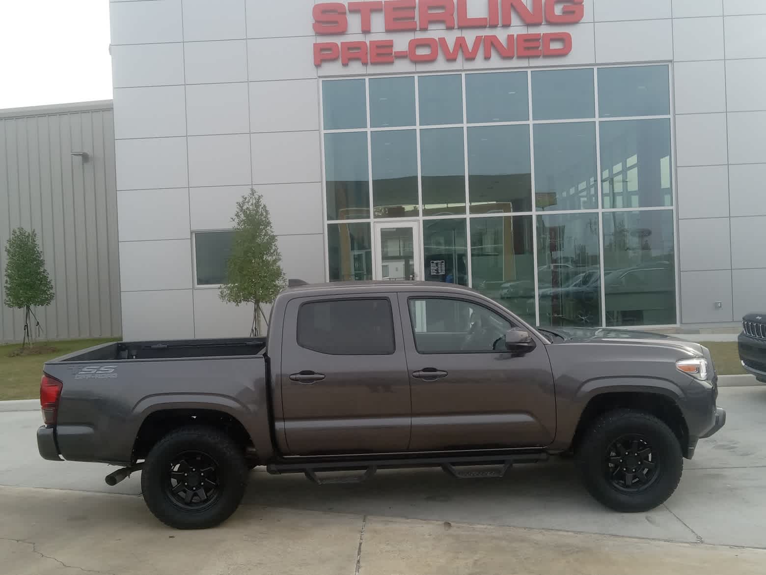 2023 Toyota Tacoma SR's photo