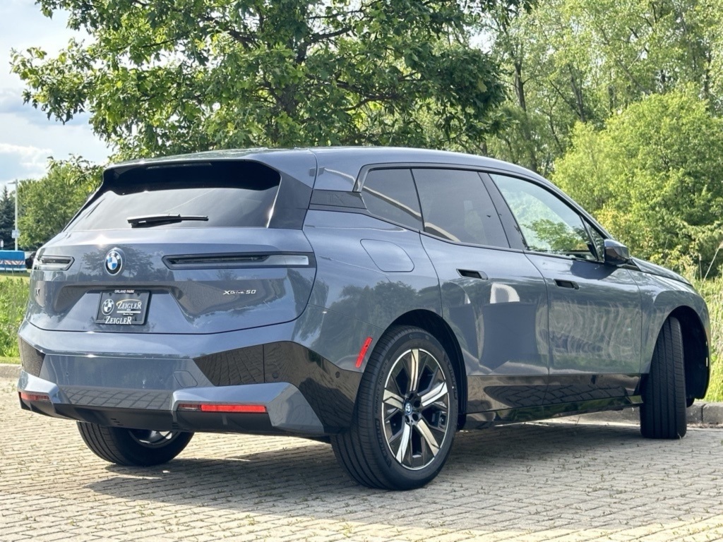 2025 Bmw iX photo 8