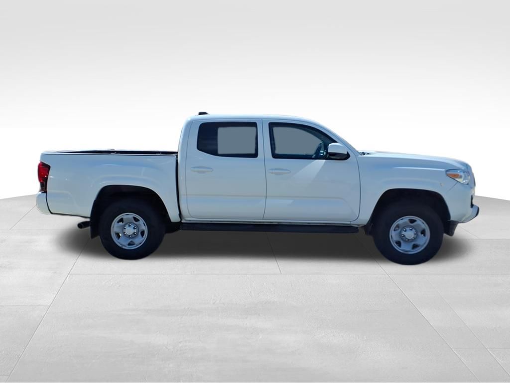 2023 Toyota Tacoma SR5 4x4 Double Cab photo 6