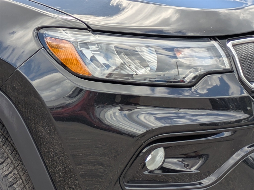 2022 Jeep Compass Limited photo 7