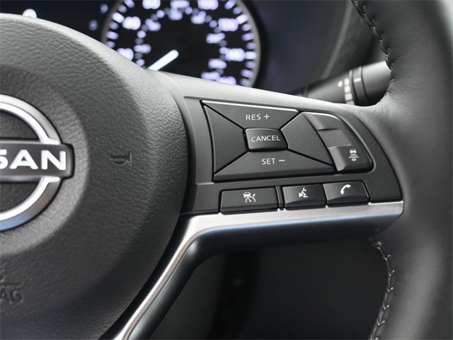 2025 Nissan Sentra SV photo 2