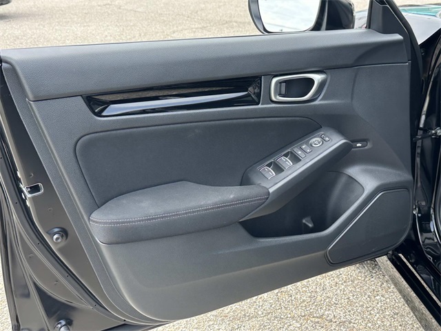 2025 Honda Civic Hybrid Sport Touring photo 26