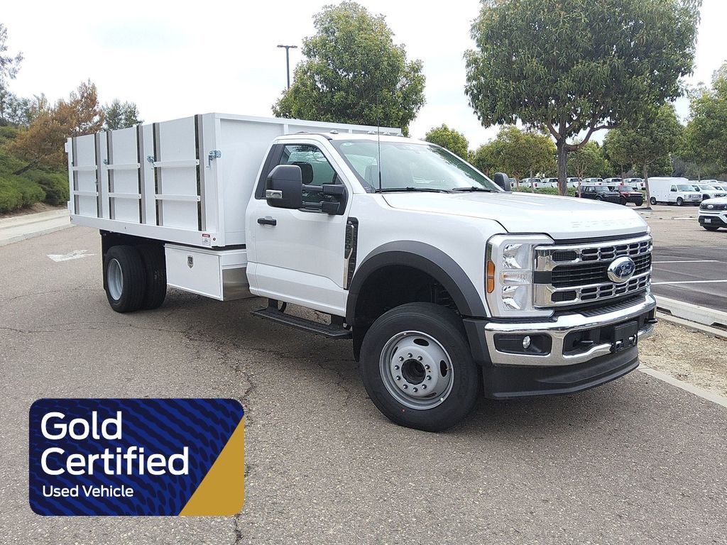 2024 Ford F-600 Super Duty Chassis Cab XL's photo