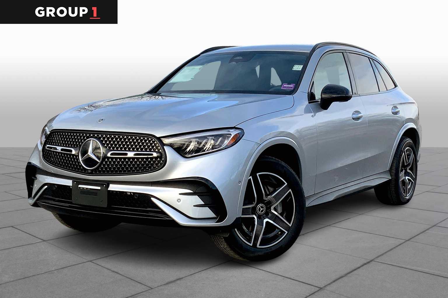 2025 Mercedes-Benz GLC Base's photo