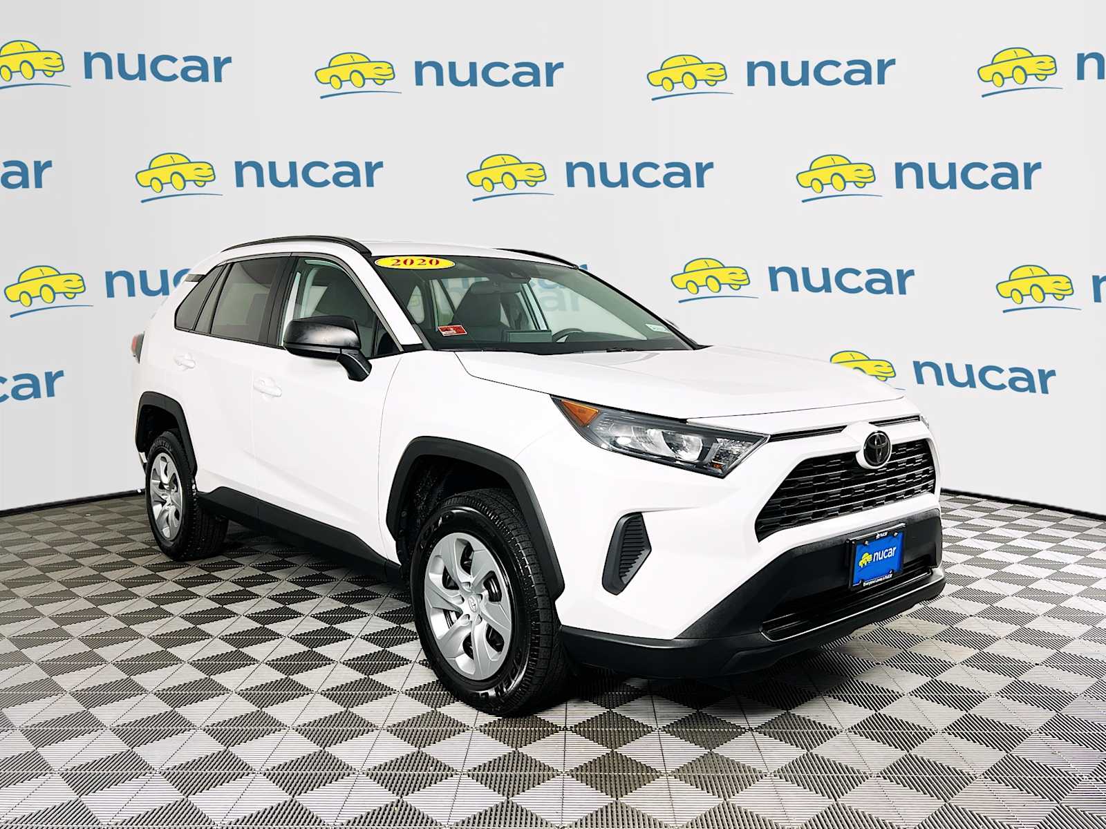 2020 Toyota RAV4 LE
