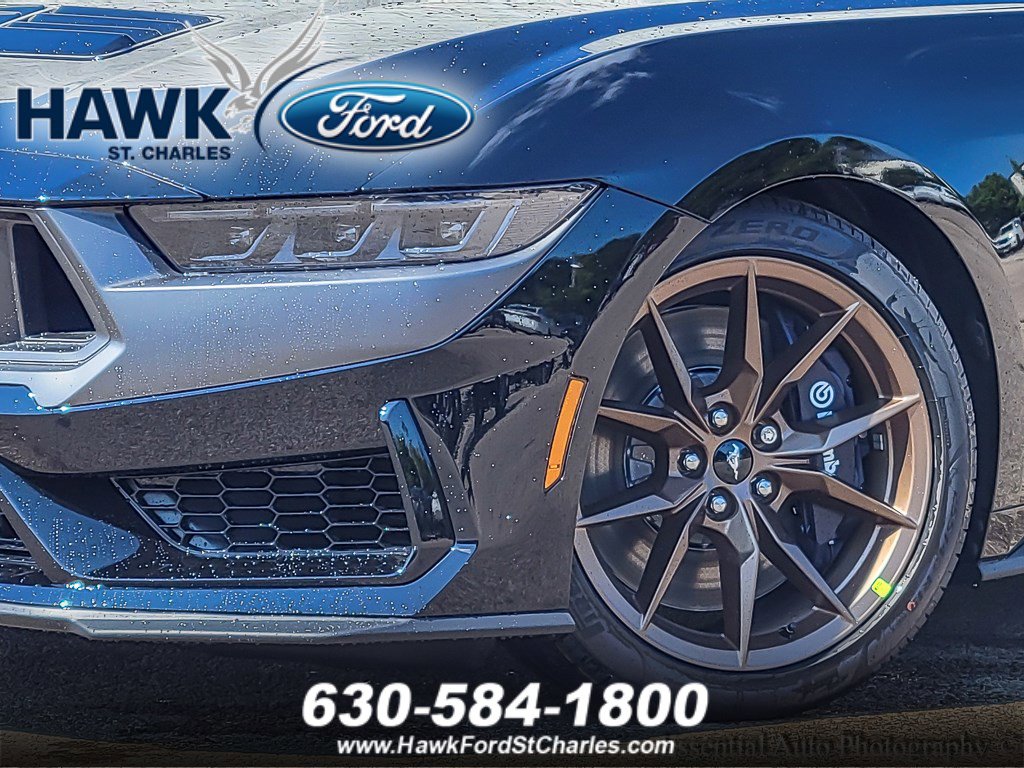 2025 Ford Mustang Dark Horse Premium photo 2