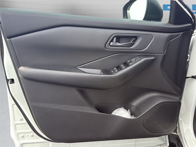 2024 Nissan Rogue S photo 20
