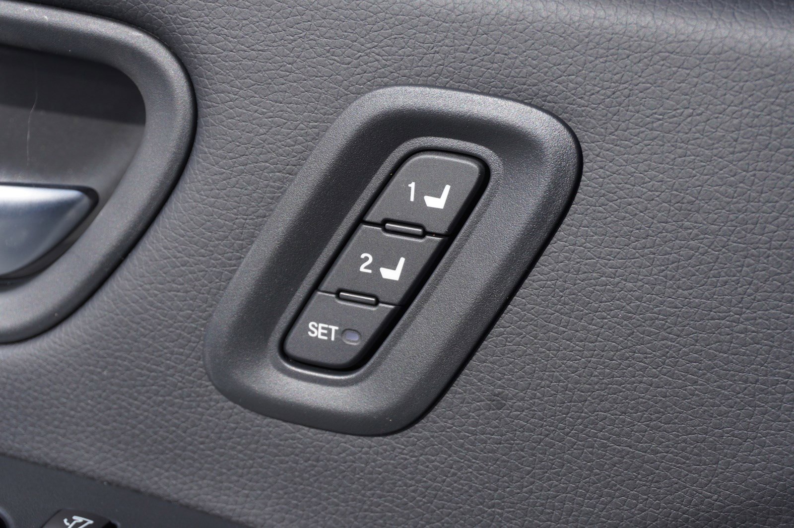 2025 Honda Pilot TrailSport photo 18