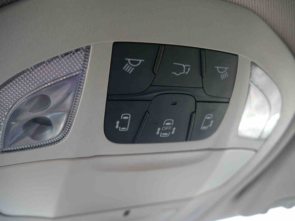 2021 Chrysler Pacifica Touring L photo 29