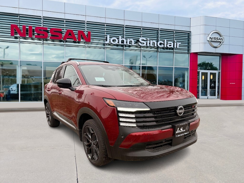 2026 Nissan KICKS SR AWD's photo