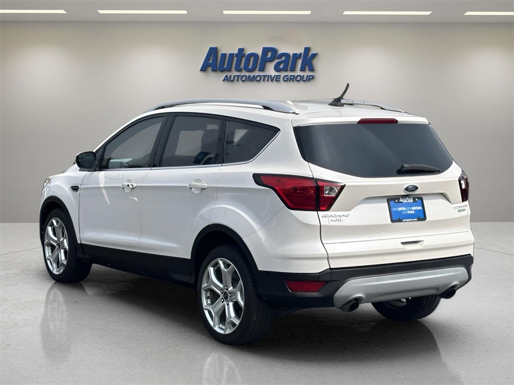 2019 Ford Escape Titanium photo 5