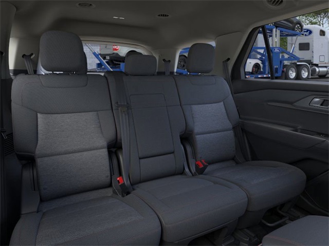 2025 Ford Explorer photo 7