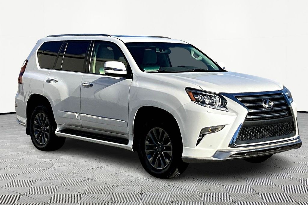 2017 Lexus GX 460 photo 2
