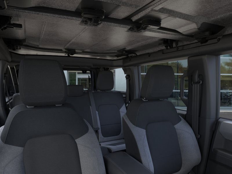 2025 Ford Bronco Base photo 12