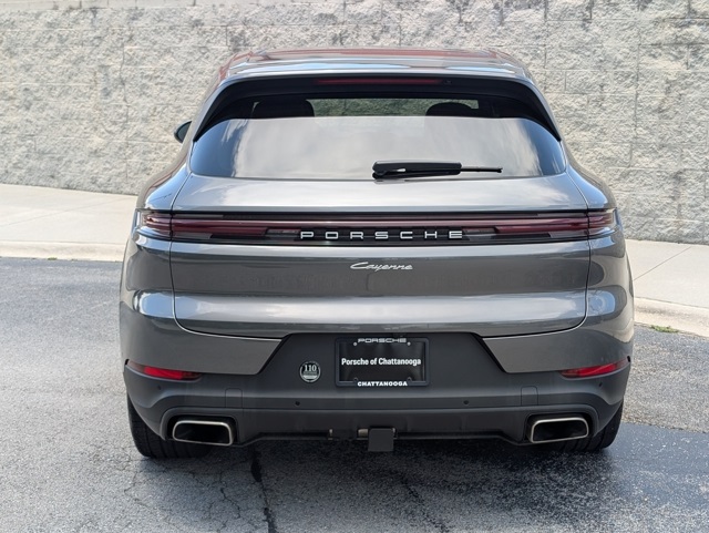2024 Porsche Cayenne photo 6