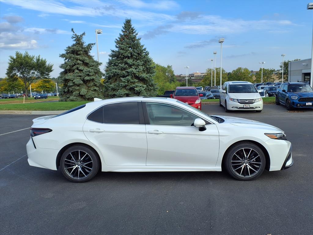 Certified 2022 Toyota Camry SE with VIN 4T1T11BKXNU066095 for sale in Burnsville, Minnesota