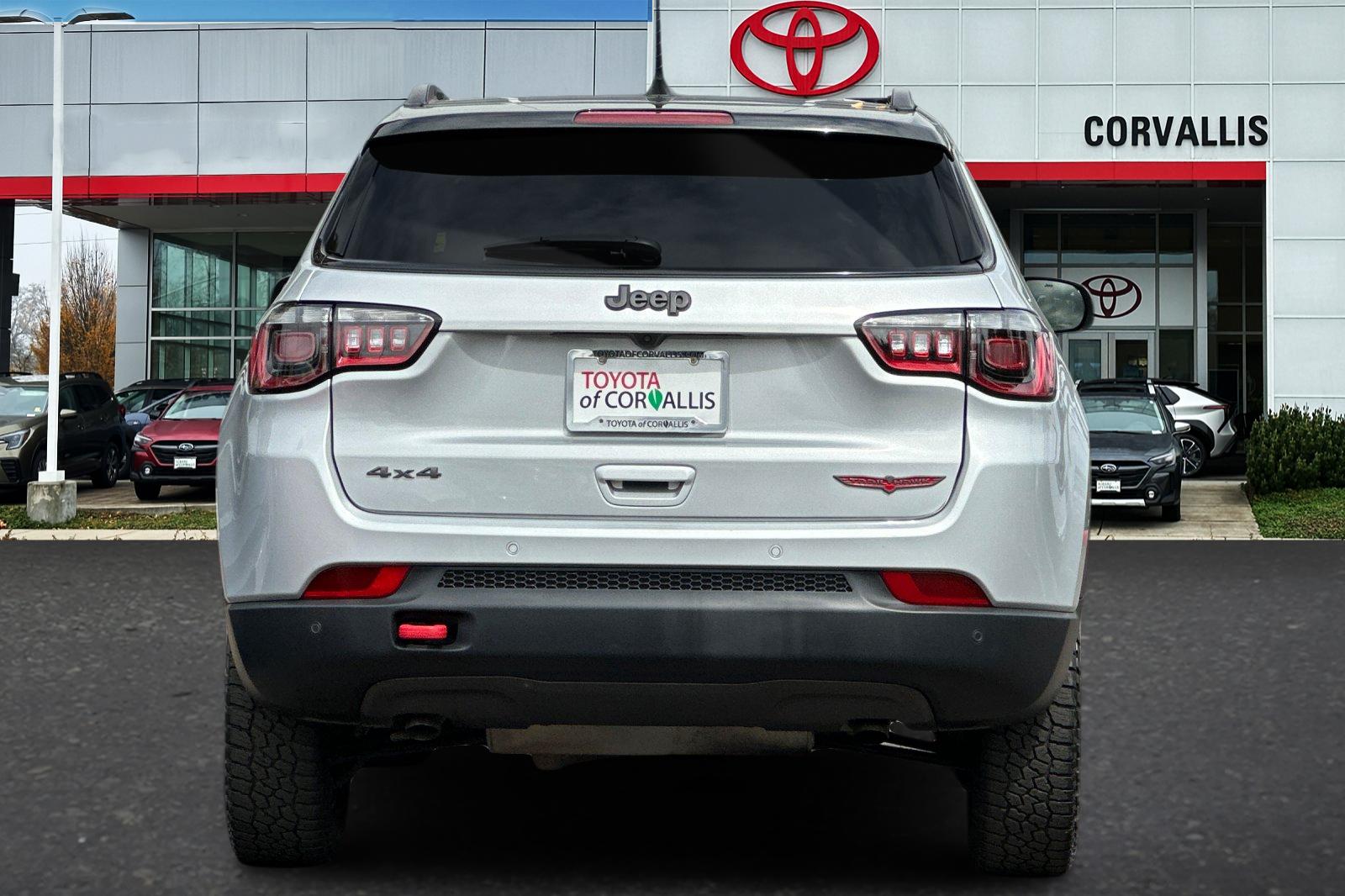 2024 Jeep Compass Trailhawk photo 4