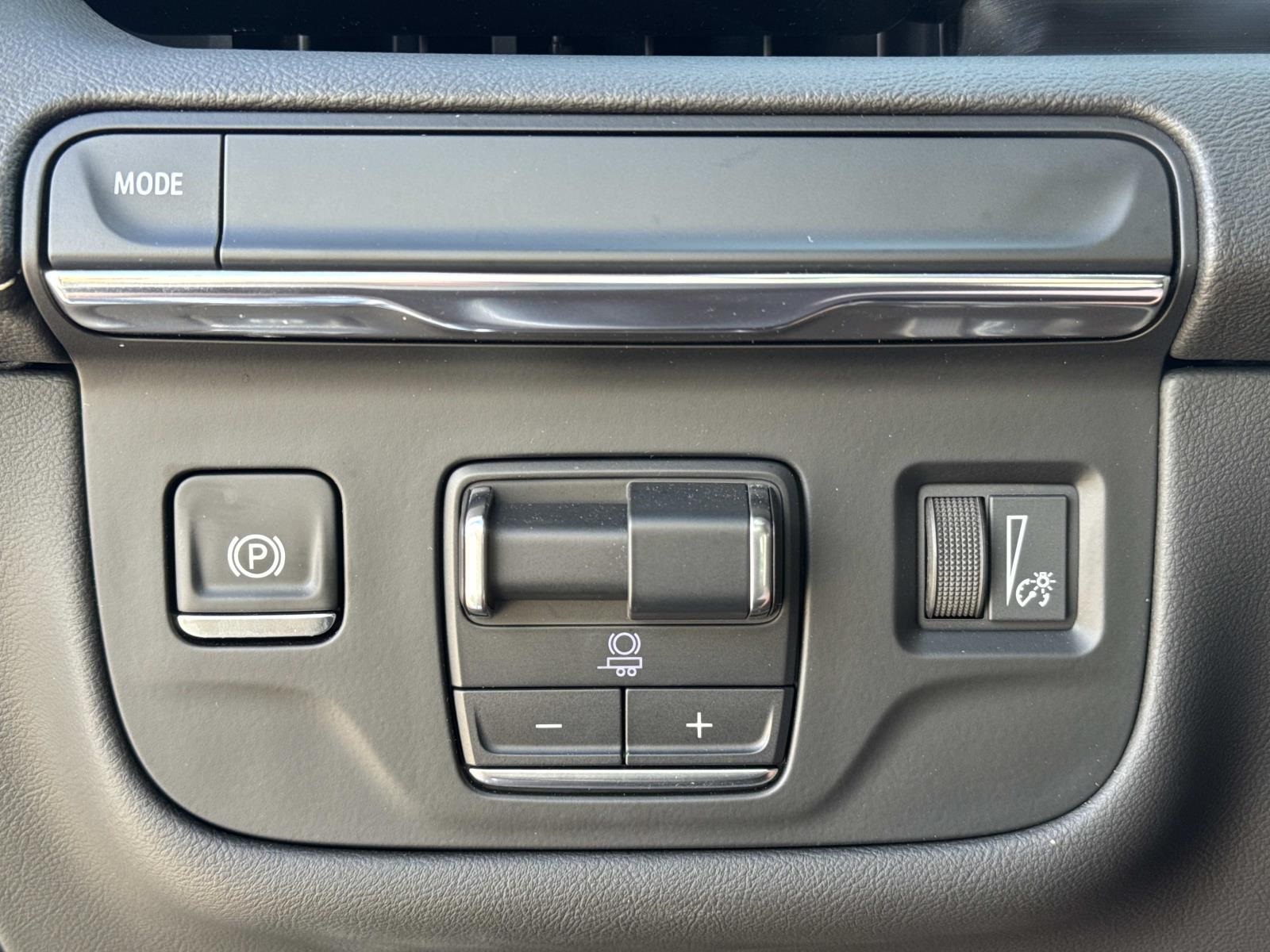 2024 Cadillac Escalade Sport photo 18