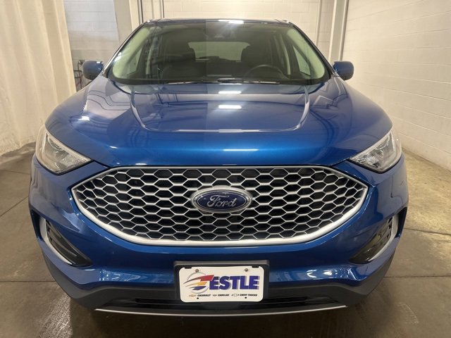 2024 Ford Edge SEL photo 2