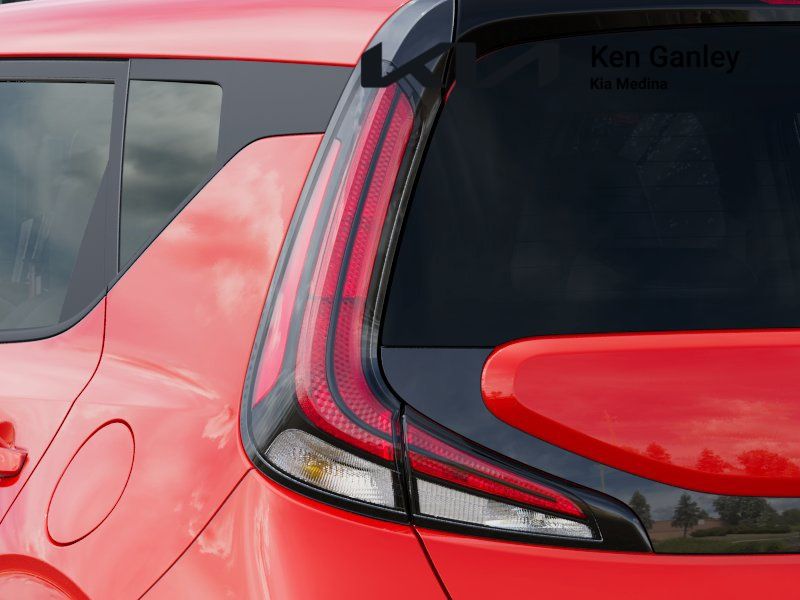 2025 Kia Soul EX photo 3