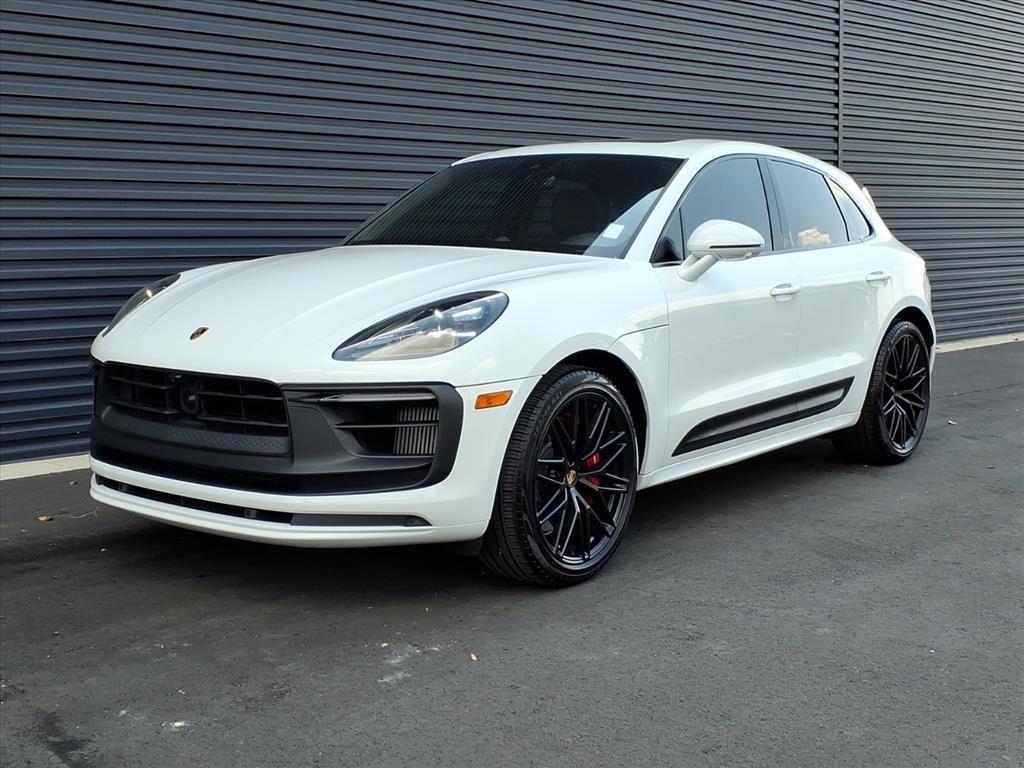 2023 Porsche Macan GTS's photo