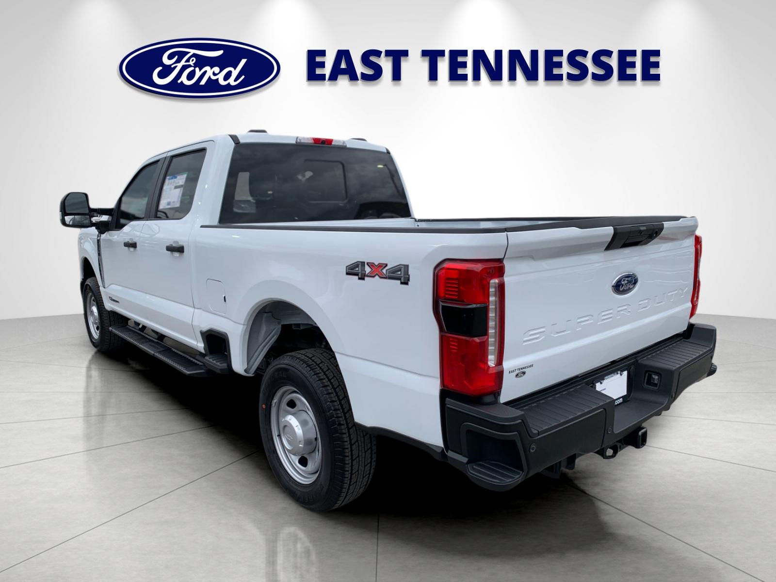 2026 Ford F-350 photo 4