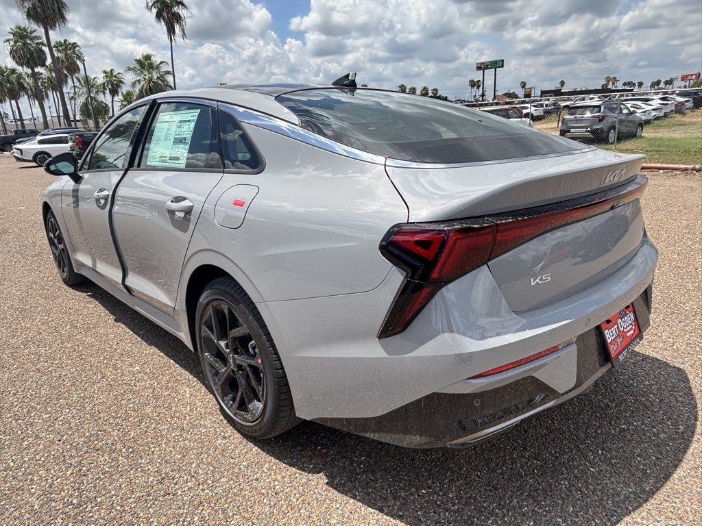 2026 Kia K5 GT-Line photo 5