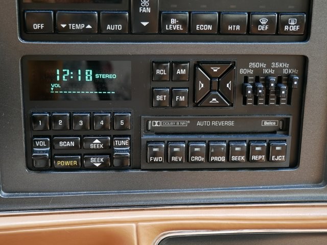 1990 Buick Reatta photo 15