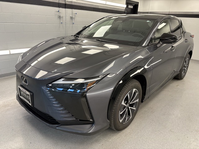 2025 Lexus RZ Premium's photo