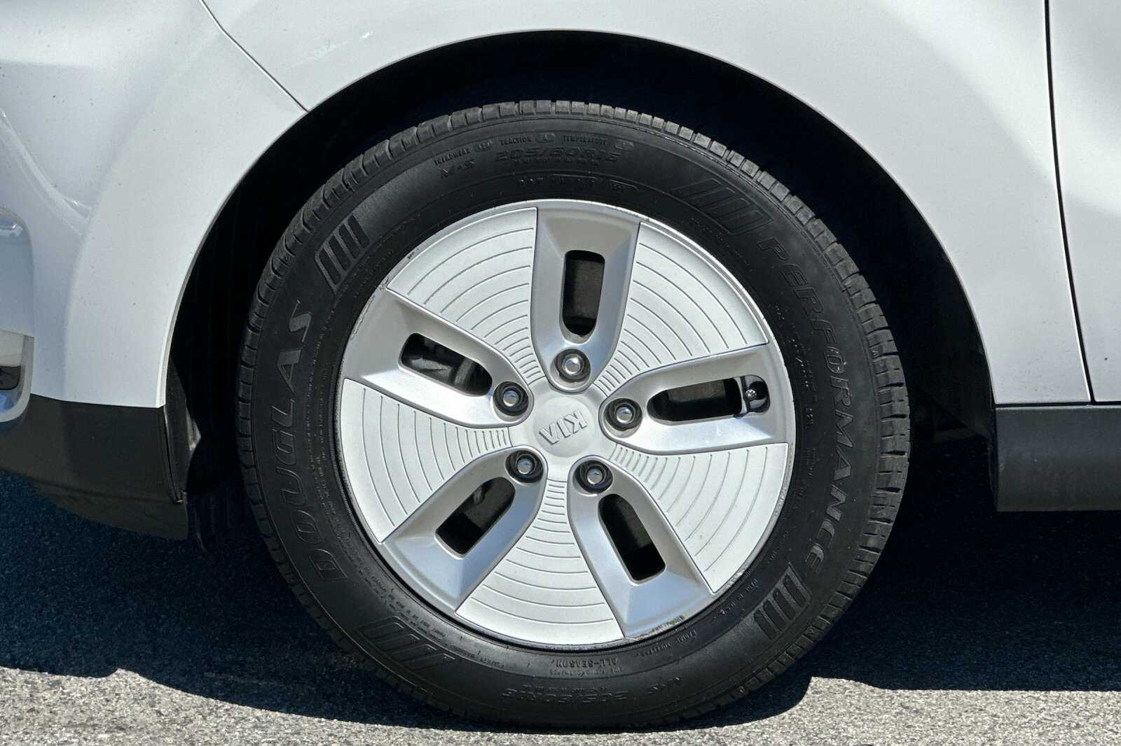 2015 Kia Soul EV Base photo 23