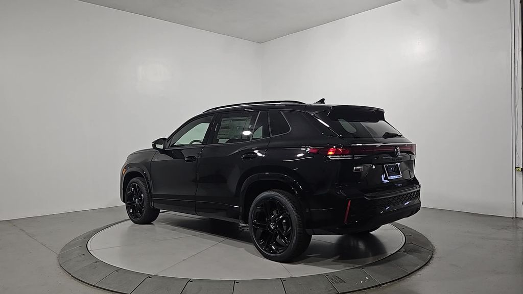 2025 Volkswagen Tiguan SE R-Line Black photo 3