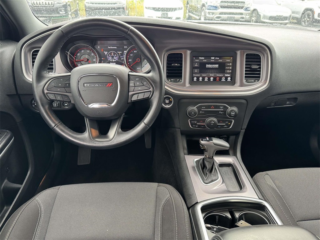 2019 Dodge Charger SXT photo 16