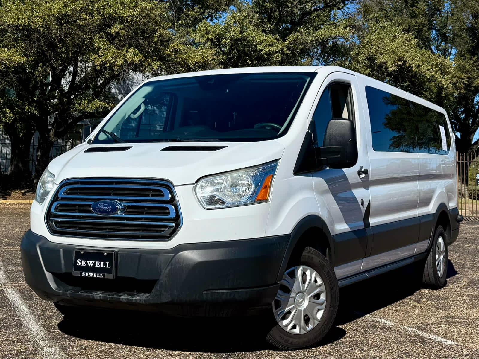 2015 Ford Transit XL's photo